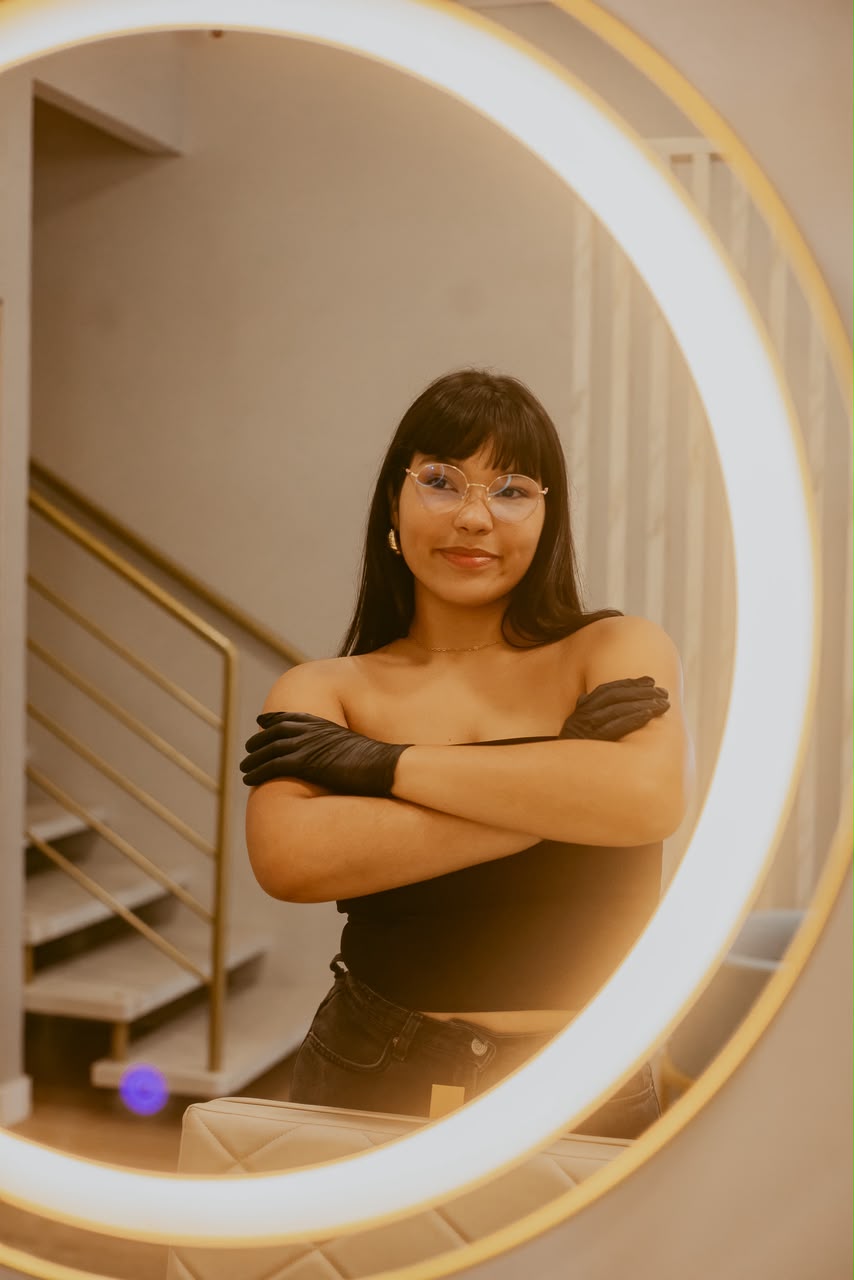 Vitória Pamplona, nail designer